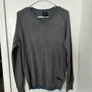 OAKLEY SWEATER SIZE LARGE